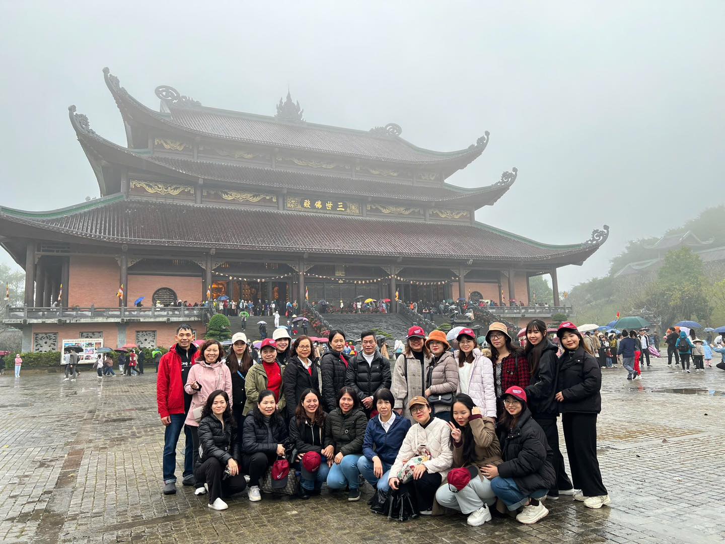 Thông Tin Giá Tour Du Lịch Bái Đính Mới Nhất Năm 2026